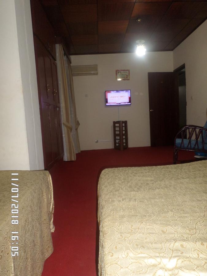 Hotel Azur ياوندي المظهر الخارجي الصورة