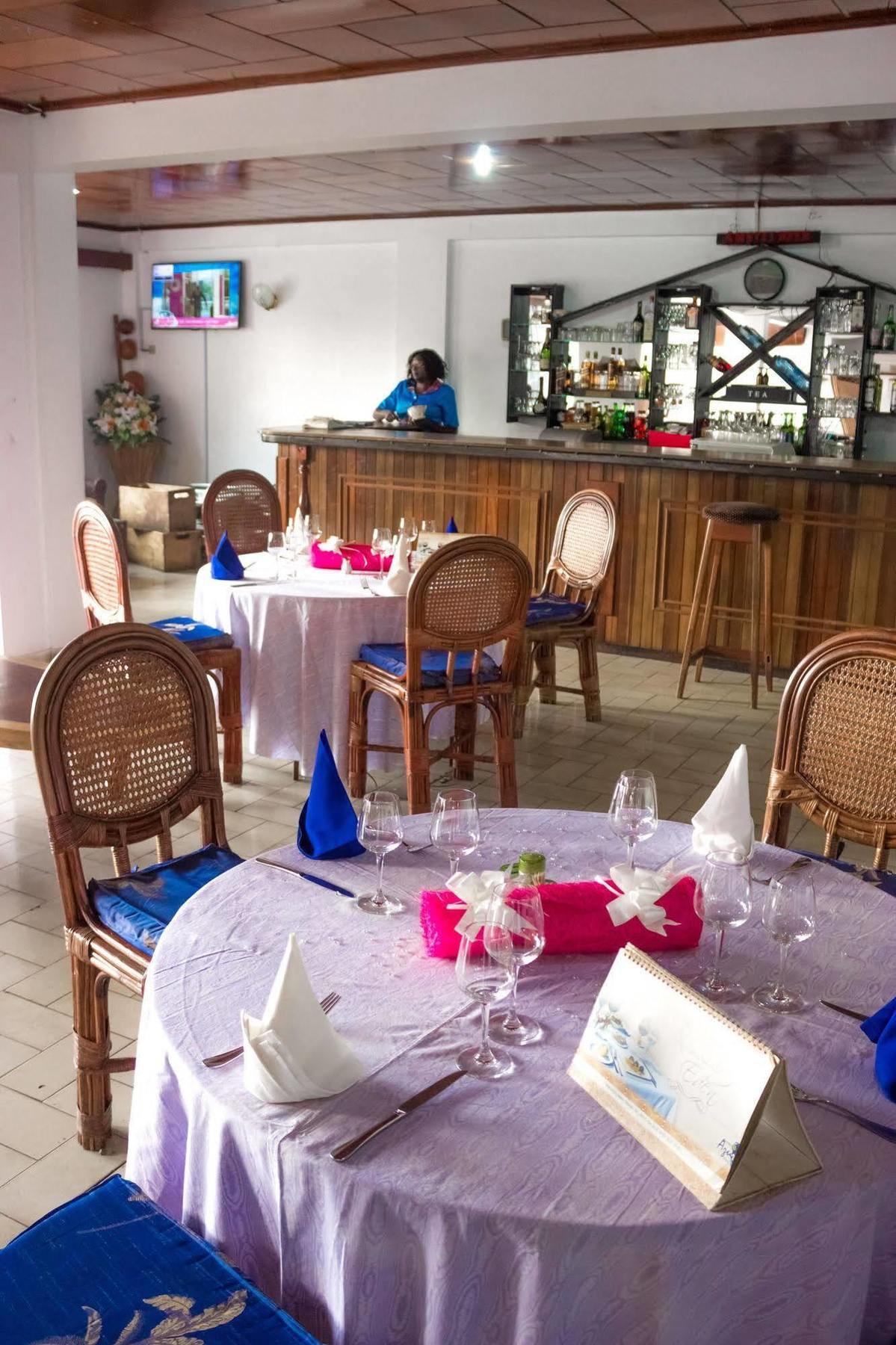 Hotel Azur ياوندي المظهر الخارجي الصورة