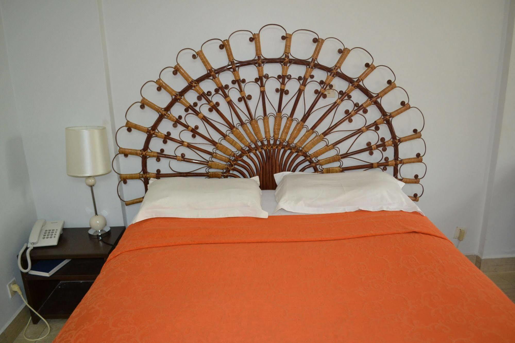 Hotel Azur ياوندي المظهر الخارجي الصورة